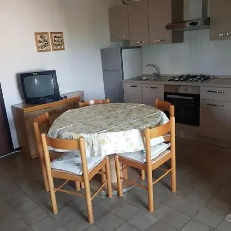 Cesano Mare Apartment
