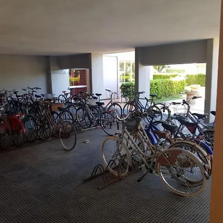 Cesano Mare Apartman *