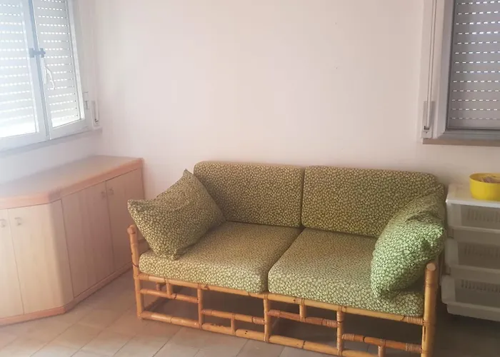 Cesano Mare Apartment