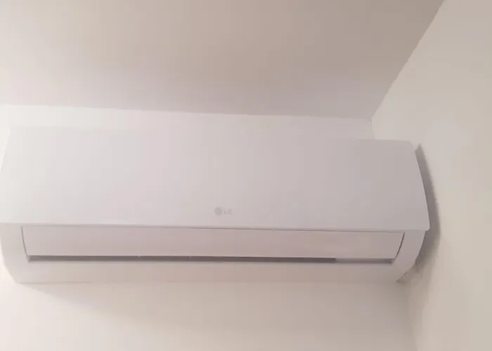 Cesano Mare Apartment *